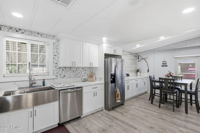 1621 E Villa Rita Drive, Phoenix, AZ 85022