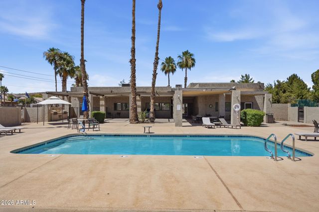1621 E Villa Rita Drive, Phoenix, AZ 85022