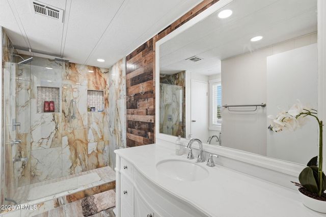 1621 E Villa Rita Drive, Phoenix, AZ 85022