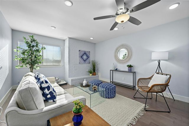 909 Reinli ST 228, Austin, TX 78751