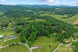 99999 Oak Trails Pass, Leicester, NC 28748