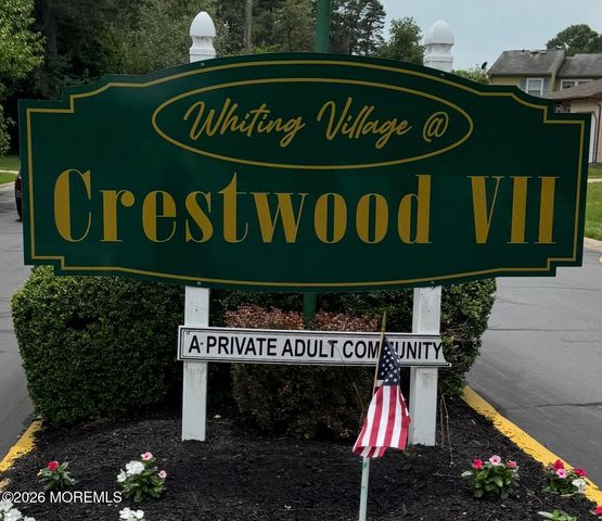 7 Chelsea Drive, Whiting, NJ 08759