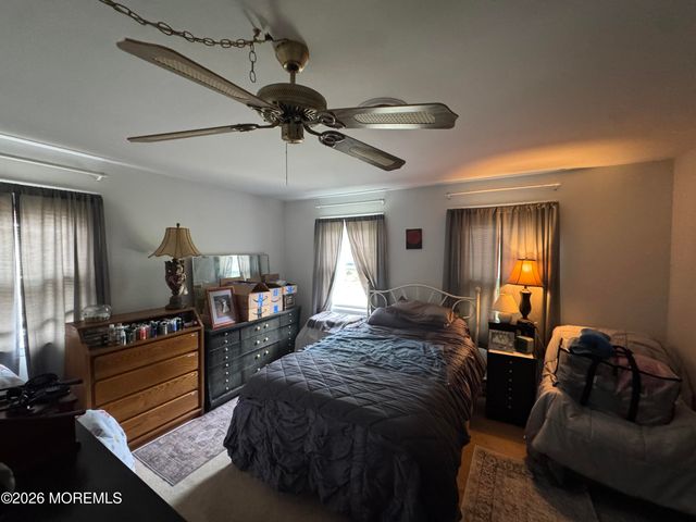 7 Chelsea Drive, Whiting, NJ 08759