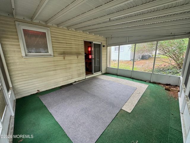 7 Chelsea Drive, Whiting, NJ 08759