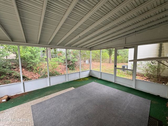 7 Chelsea Drive, Whiting, NJ 08759