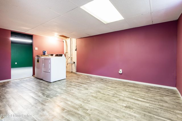 311 Oxford Ln, Louisville, KY 40229