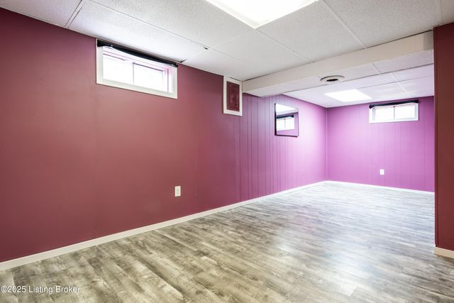 311 Oxford Ln, Louisville, KY 40229