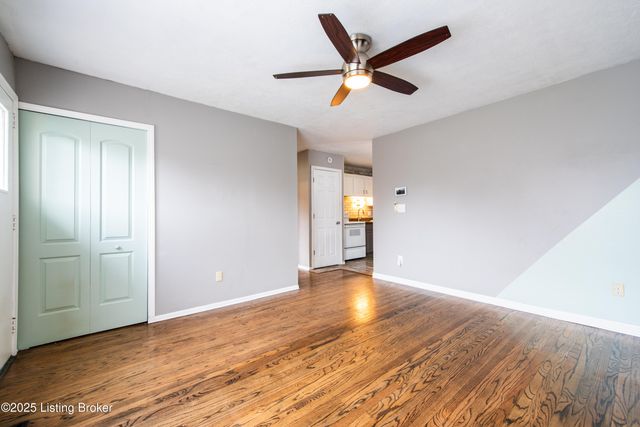 311 Oxford Ln, Louisville, KY 40229