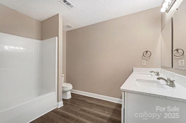 1221 Jade Glen Drive, Charlotte, NC 28262