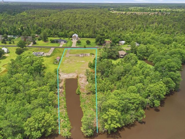 334 Coushatta Lane, Moss Bluff, LA 70611