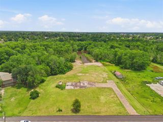 334 Coushatta Lane, Moss Bluff, LA 70611