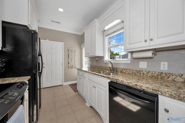 5012 Frankford Drive SE, Owens Cross Roads, AL 35763