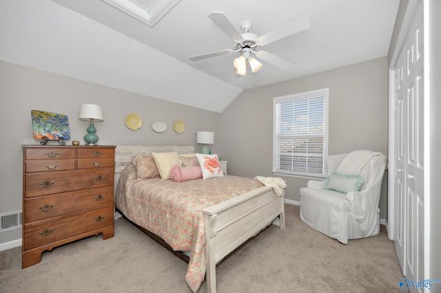 5012 Frankford Drive SE, Owens Cross Roads, AL 35763