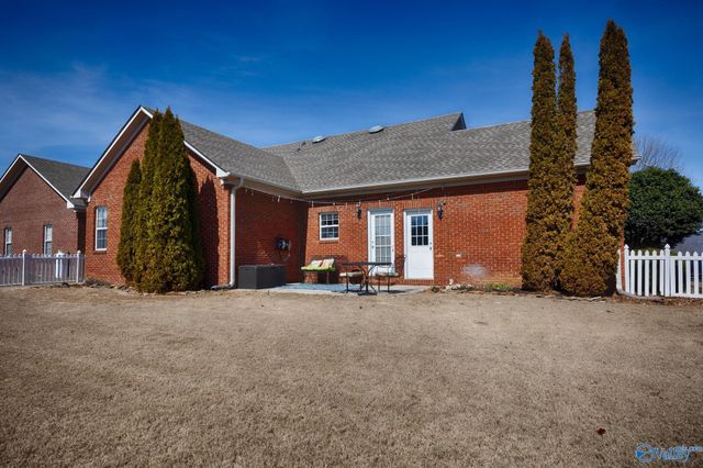 5012 Frankford Drive SE, Owens Cross Roads, AL 35763