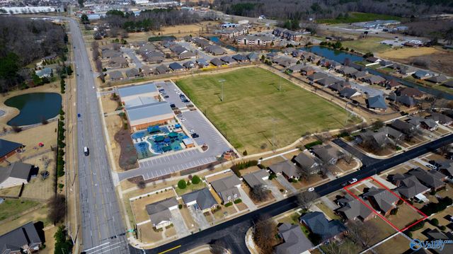 5012 Frankford Drive SE, Owens Cross Roads, AL 35763