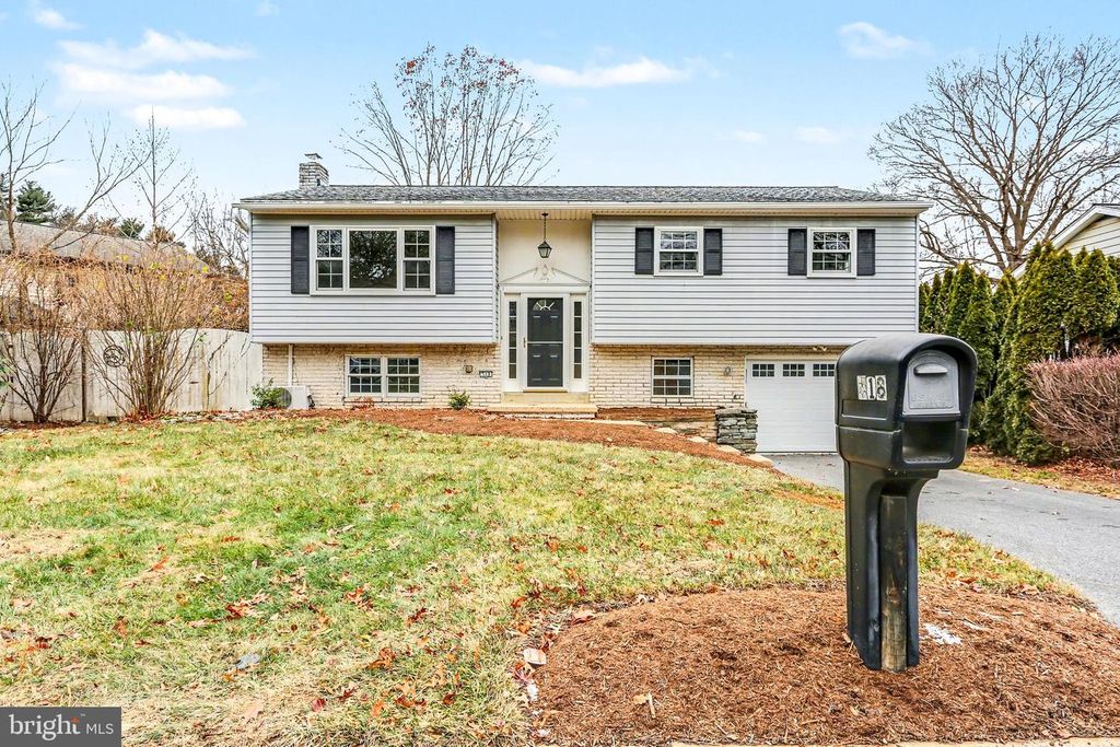 518 BIG BEND RD, Lancaster, PA 17603