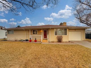 1013 S 10th Ave, Sterling, CO 80751