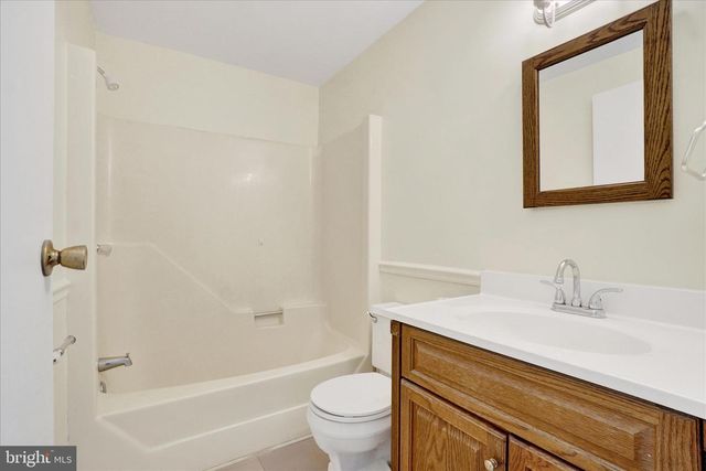 112 NICHOLAS RD, Lancaster, PA 17603