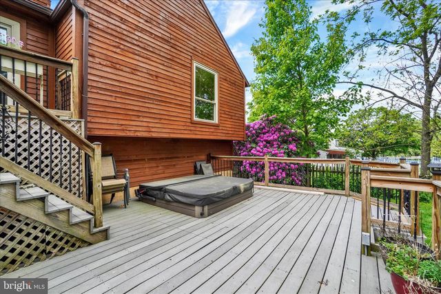112 NICHOLAS RD, Lancaster, PA 17603