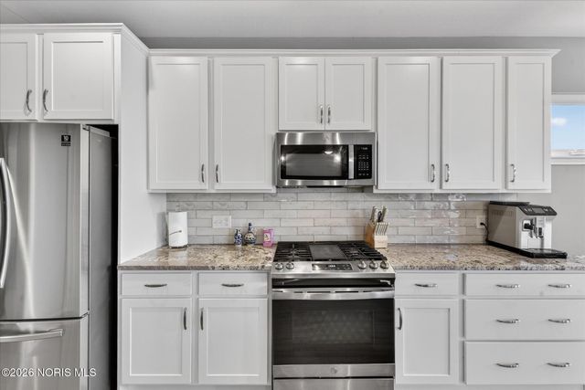 3915 Ten Mile Creek Drive, Sylvania, OH 43560