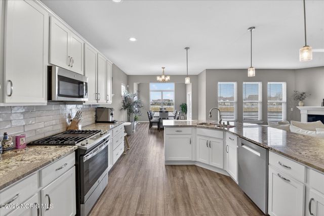 3915 Ten Mile Creek Drive, Sylvania, OH 43560