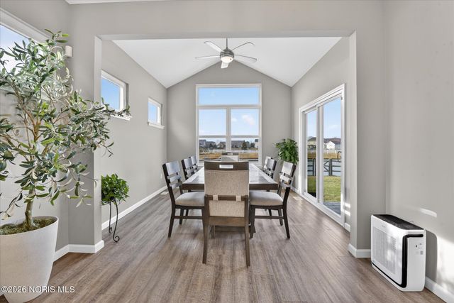 3915 Ten Mile Creek Drive, Sylvania, OH 43560