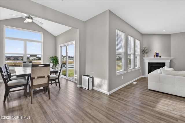 3915 Ten Mile Creek Drive, Sylvania, OH 43560