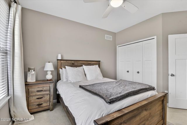 3915 Ten Mile Creek Drive, Sylvania, OH 43560