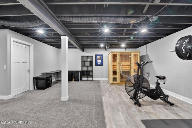 3915 Ten Mile Creek Drive, Sylvania, OH 43560