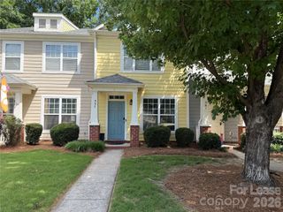 357 Hurston Circle, Charlotte, NC 28208