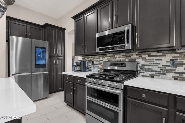 10464 E MEDINA Avenue, Mesa, AZ 85209