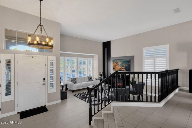 10464 E MEDINA Avenue, Mesa, AZ 85209