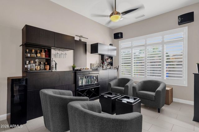 10464 E MEDINA Avenue, Mesa, AZ 85209