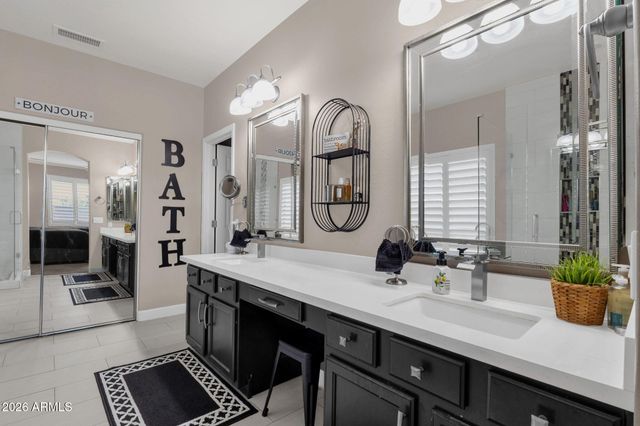 10464 E MEDINA Avenue, Mesa, AZ 85209