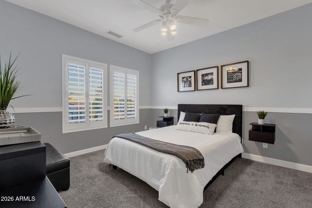 10464 E MEDINA Avenue, Mesa, AZ 85209