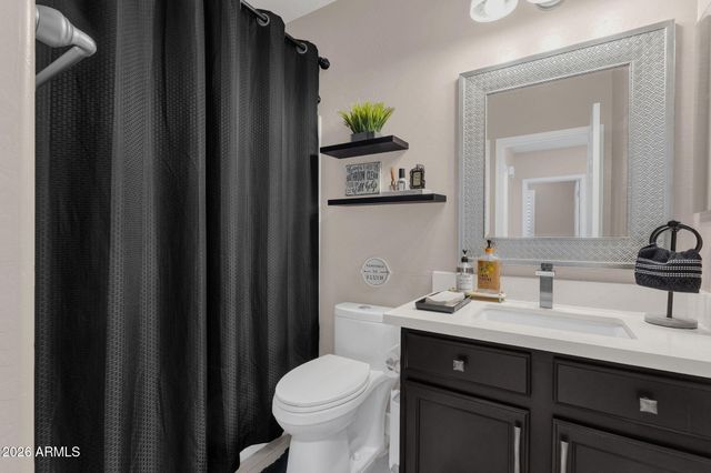 10464 E MEDINA Avenue, Mesa, AZ 85209