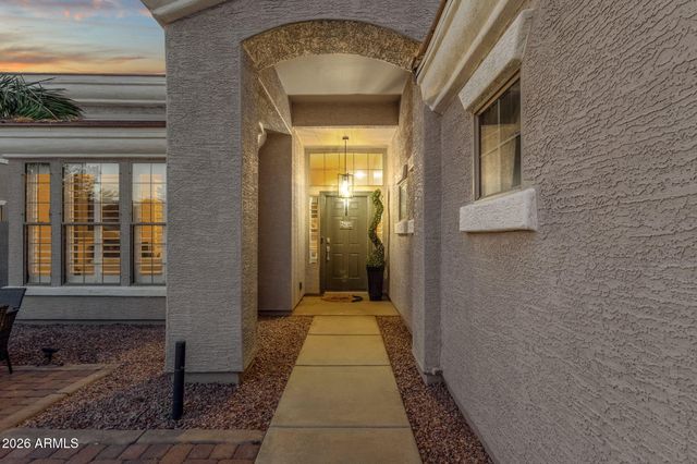 10464 E MEDINA Avenue, Mesa, AZ 85209