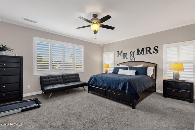 10464 E MEDINA Avenue, Mesa, AZ 85209