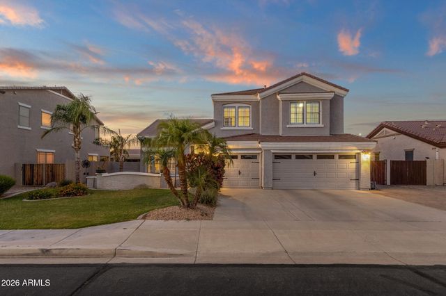 10464 E MEDINA Avenue, Mesa, AZ 85209