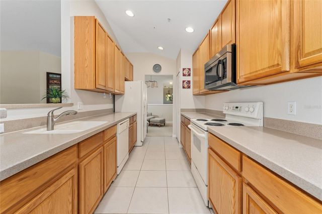 6422 AGASTIA COURT 101, Orlando, FL 32835
