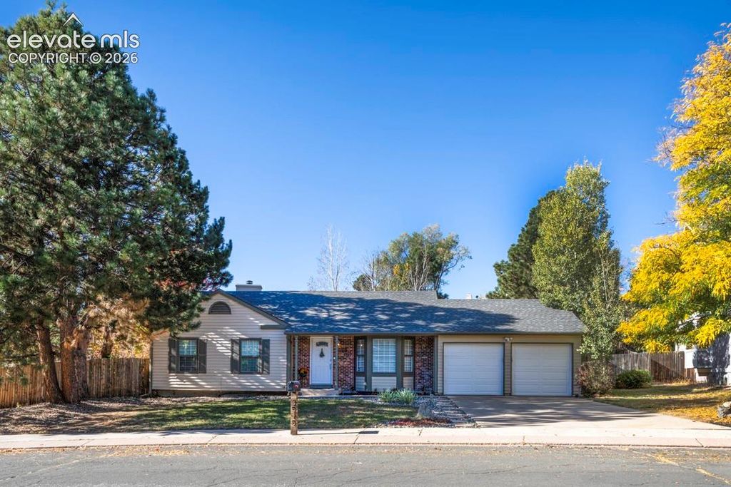3515 Honeyburyl Drive, Colorado Springs, CO 80918 — photo 2