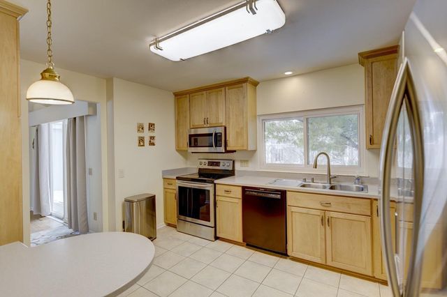 19 Sugar Maple Trail, Madison, WI 53717