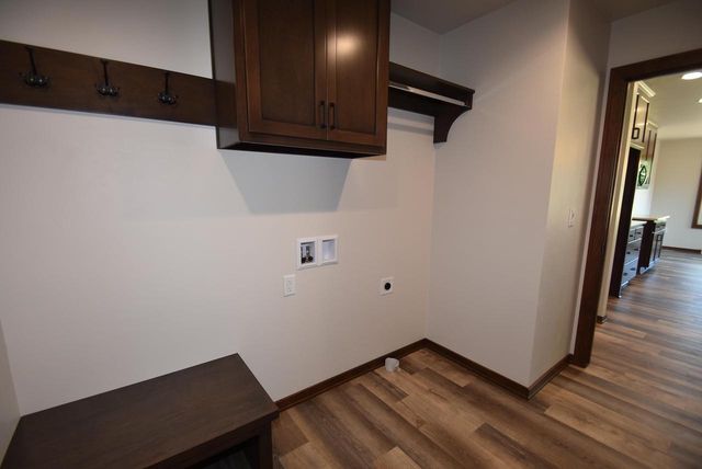 1020 PINECREST ROAD, Green Bay, WI 54313