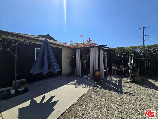 5710 Vineland Avenue, North Hollywood, CA 91601