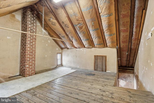 143 W BROAD ST, Yoe, PA 17313