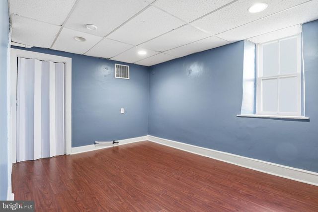 143 W BROAD ST, Yoe, PA 17313