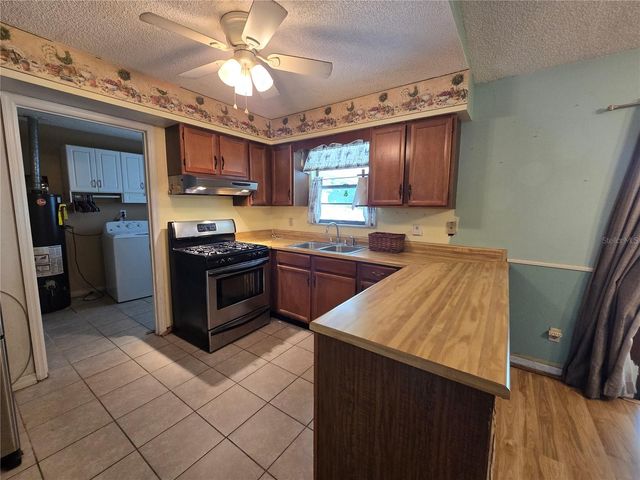 5521 NE 4TH PLACE, Ocala, FL 34470