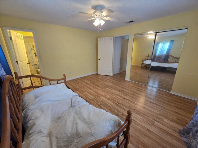 5521 NE 4TH PLACE, Ocala, FL 34470