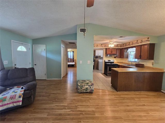 5521 NE 4TH PLACE, Ocala, FL 34470