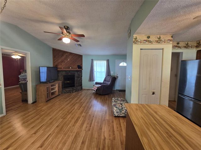 5521 NE 4TH PLACE, Ocala, FL 34470